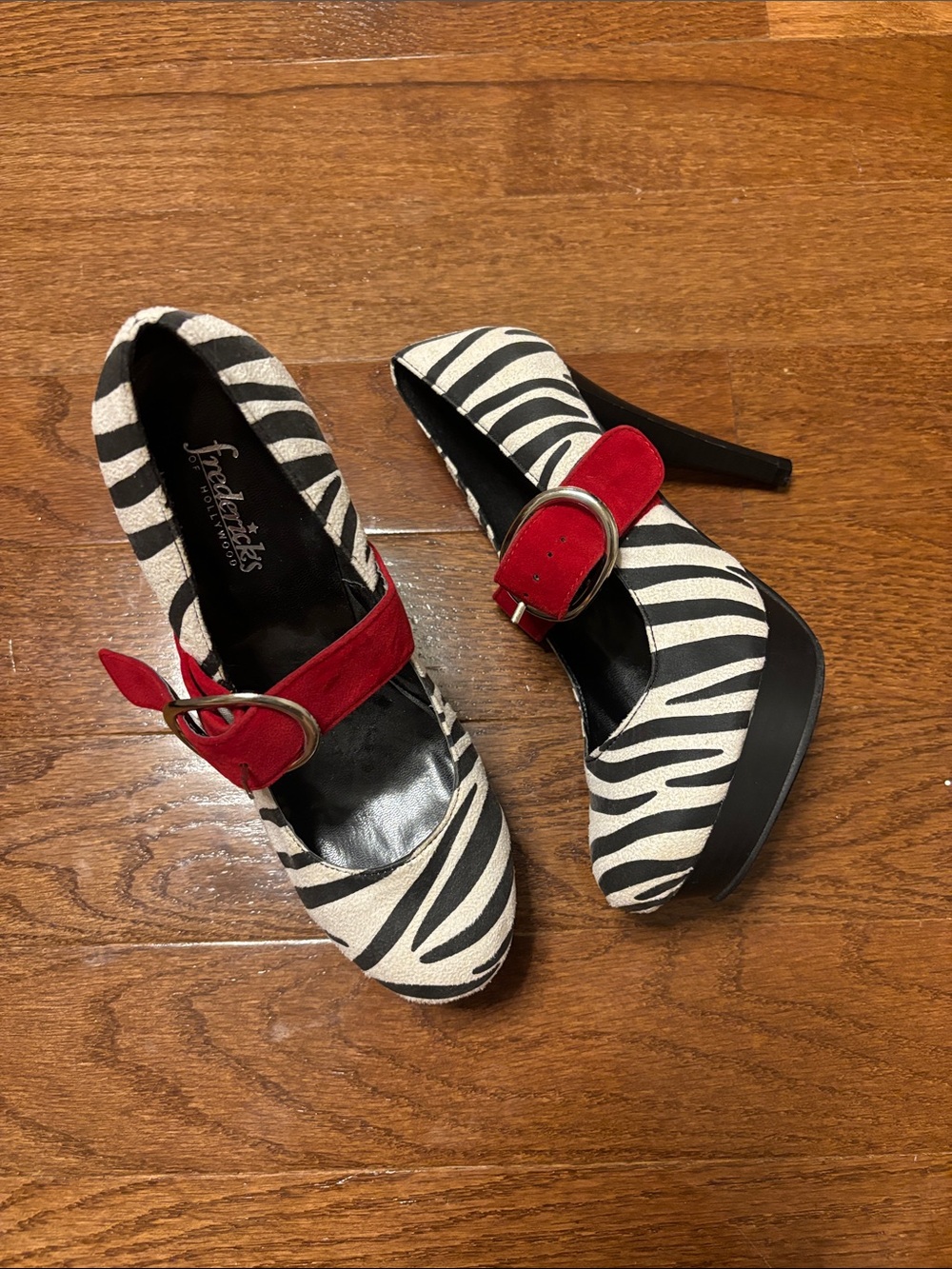 Fredericks of Hollywood zebra print pumps Y2k size 7.5